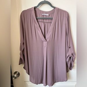 Women’s Lush tunic style Top size XL in a mauve tone.